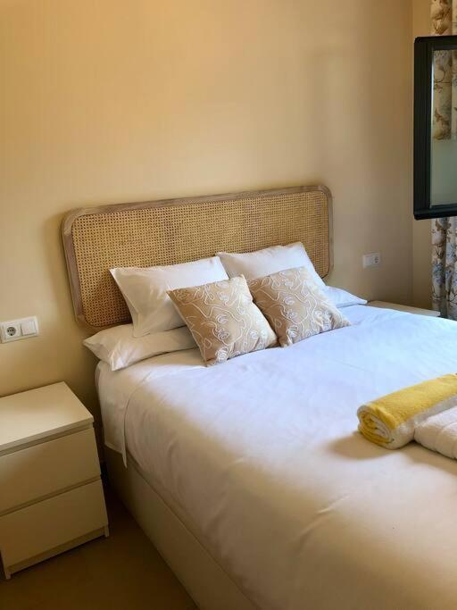 Hogar Brisa De Las Marinas Acogedor Apartamento Con Amplia Terraza Y Acceso Directo A Las Piscinas-Comfortable Apartment With Spacious Terrace And Direct Pool Access Denia Exterior photo